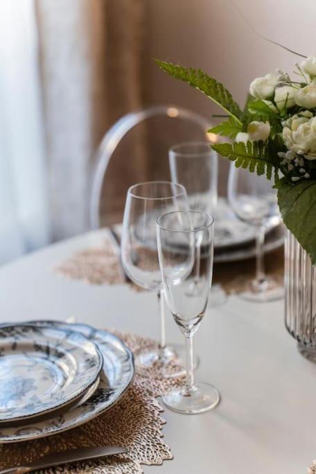 Apartamento L'Elegant - Cosy, Design Et Charme En Hypercentre Dijon Exterior foto